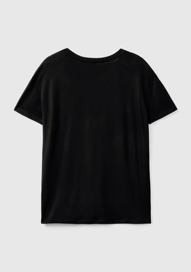  Kadın Siyah Viskoz Karışımlı Geniş V Yaka Basic T-Shirt