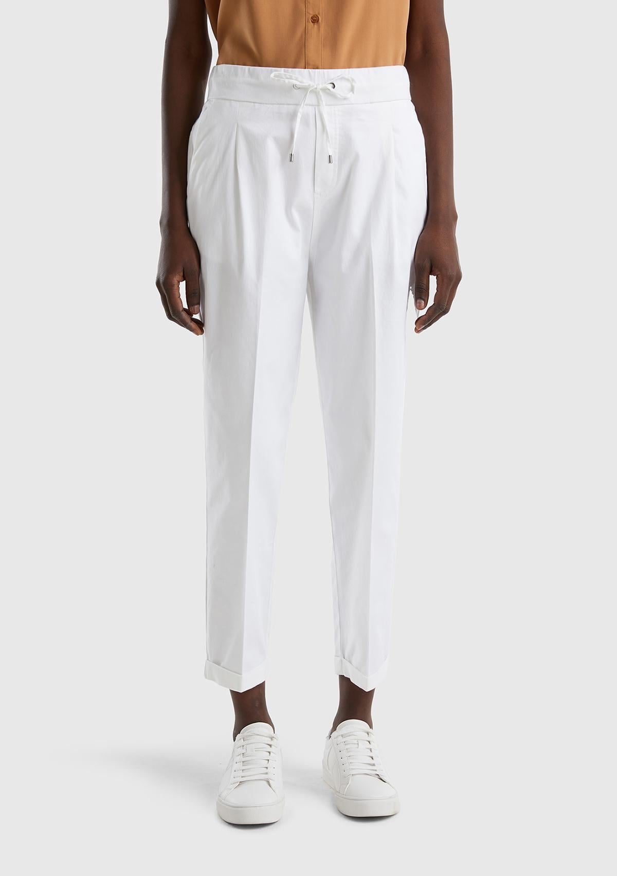  Kadın Beyaz Jogger Pantolon