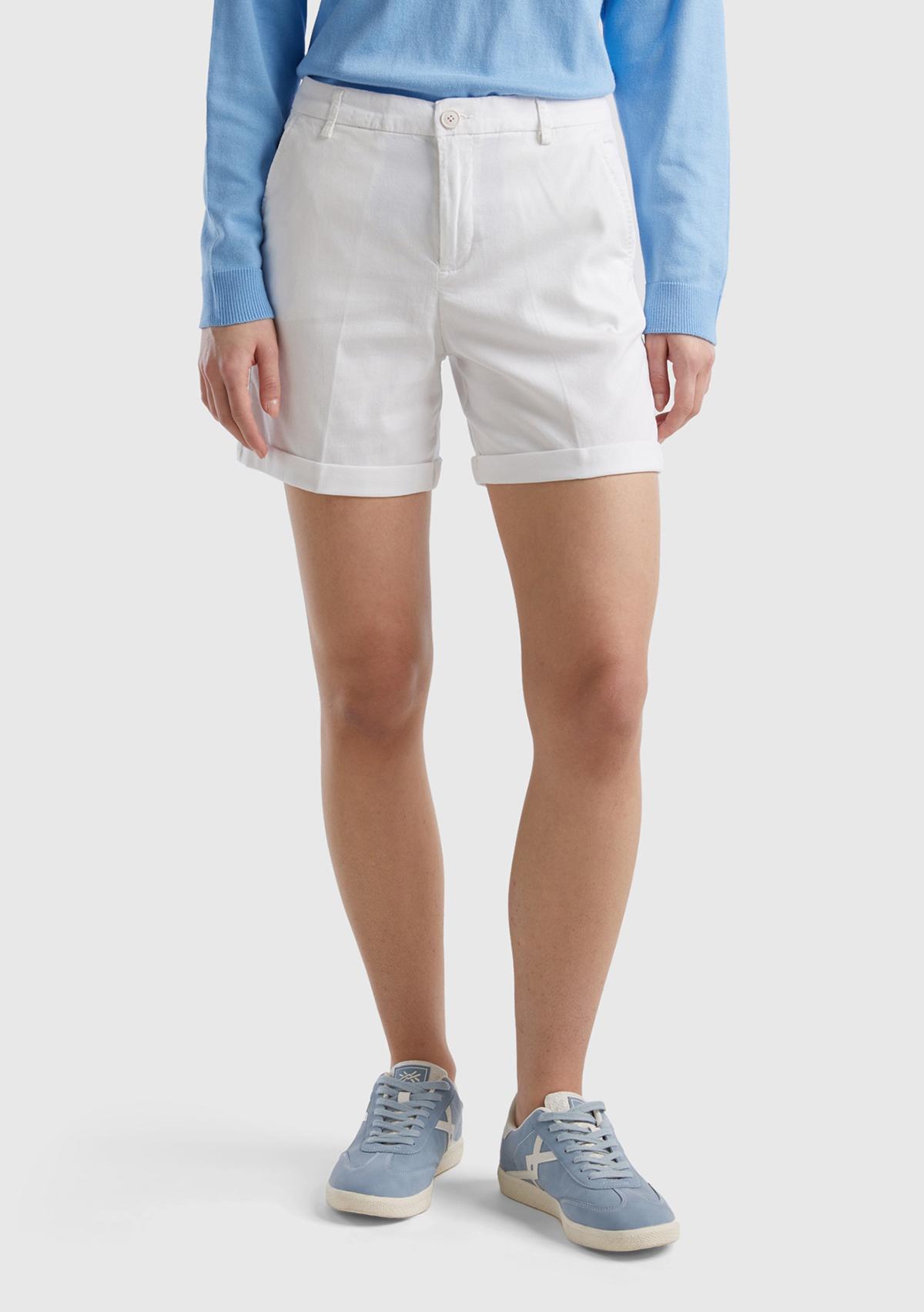  Kadın Beyaz Mevsimlik Bermuda