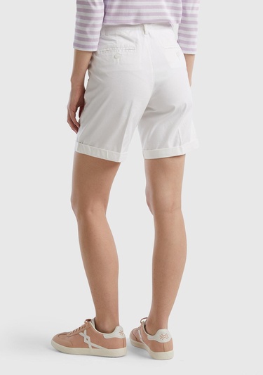  Kadın Beyaz %100 Koton Chino Bermuda