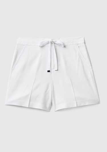  Kadın Beyaz %100 Liyosel Beli İpli Şort