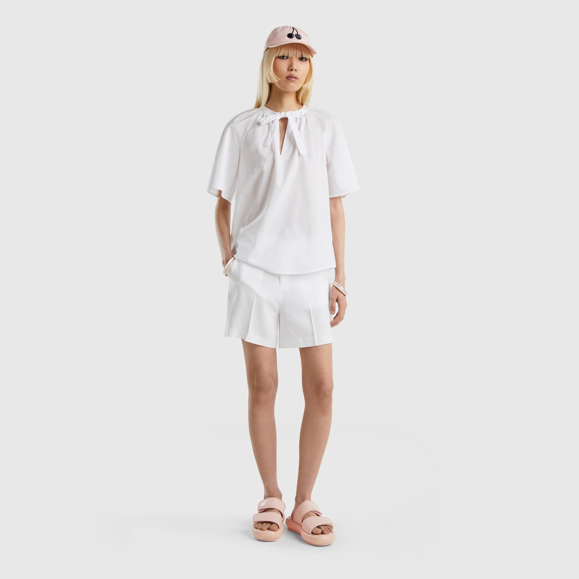 Kadın Beyaz %100 Liyosel Beli İpli Şort