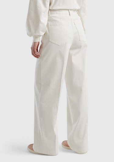  Kadın Krem Pamuk Karışımlı Ultra Yüksek Bel Geniş Paça Pantolon