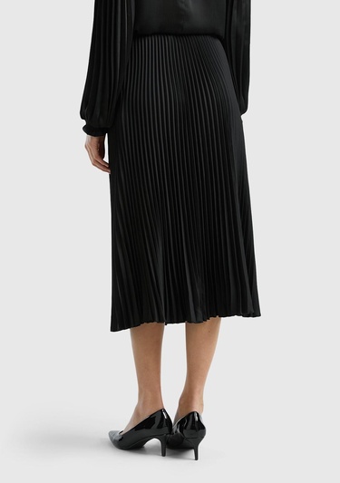  Kadın Siyah Rahat Kesim Uzun Etek