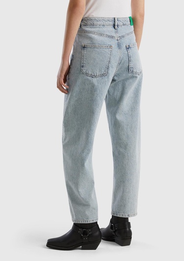  Kadın Açık Mavi %100 Pamuk Tamamı Baskılı Arkası Logo Etiketli Bol Pantolon