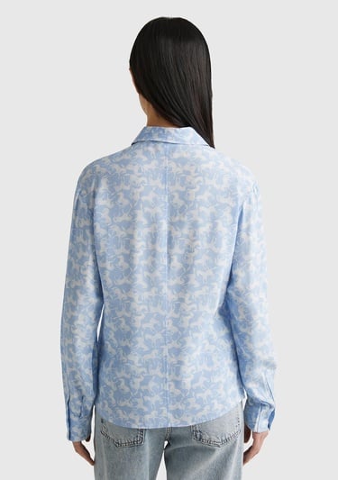  Kadın Açık Mavi Mix %100 Viskoz Yama Cepli ve Tamamı Desenli Uzun Kollu Gömlek