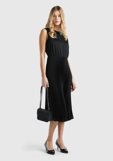  Kadın Siyah Önü Detaylı Sıfır Kol Bisiklet Yaka Uzun Elbise