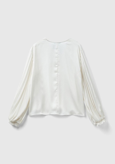  Kadın Krem Kolları Detaylı V Yaka Bluz