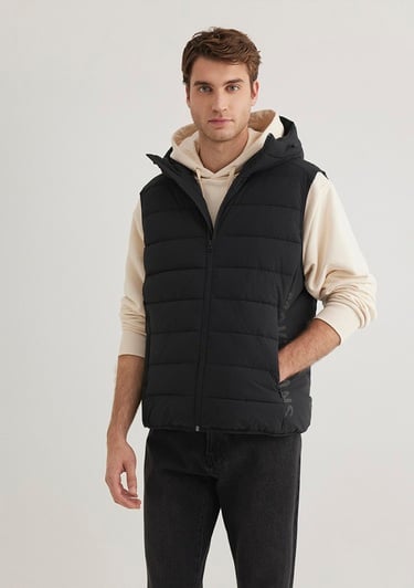  Mavi Mavi Jeans Detaylı Kapüşonlu Siyah Yelek Regular Fit / Normal Kesim 0110554-900