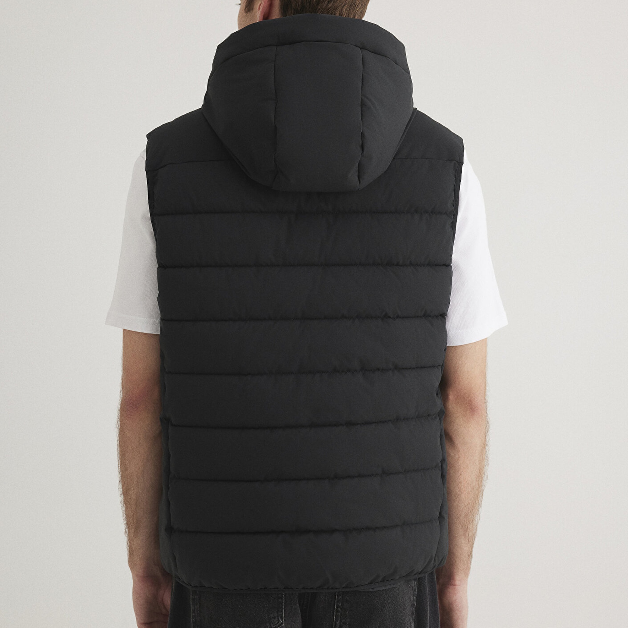 Mavi Mavi Jeans Detaylı Kapüşonlu Siyah Yelek Regular Fit / Normal Kesim 0110554-900