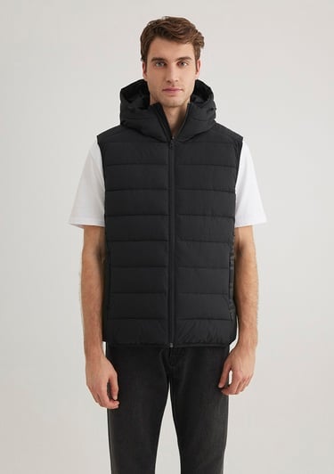  Mavi Mavi Jeans Detaylı Kapüşonlu Siyah Yelek Regular Fit / Normal Kesim 0110554-900