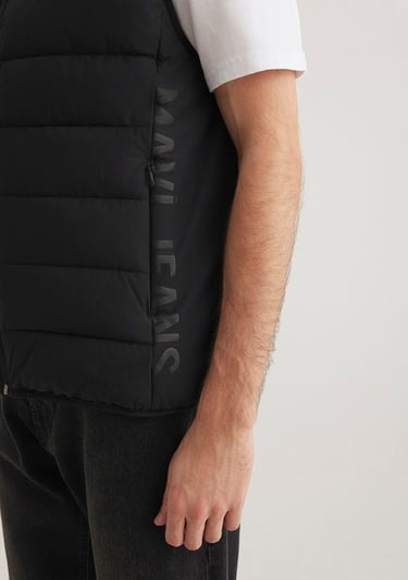  Mavi Mavi Jeans Detaylı Kapüşonlu Siyah Yelek Regular Fit / Normal Kesim 0110554-900