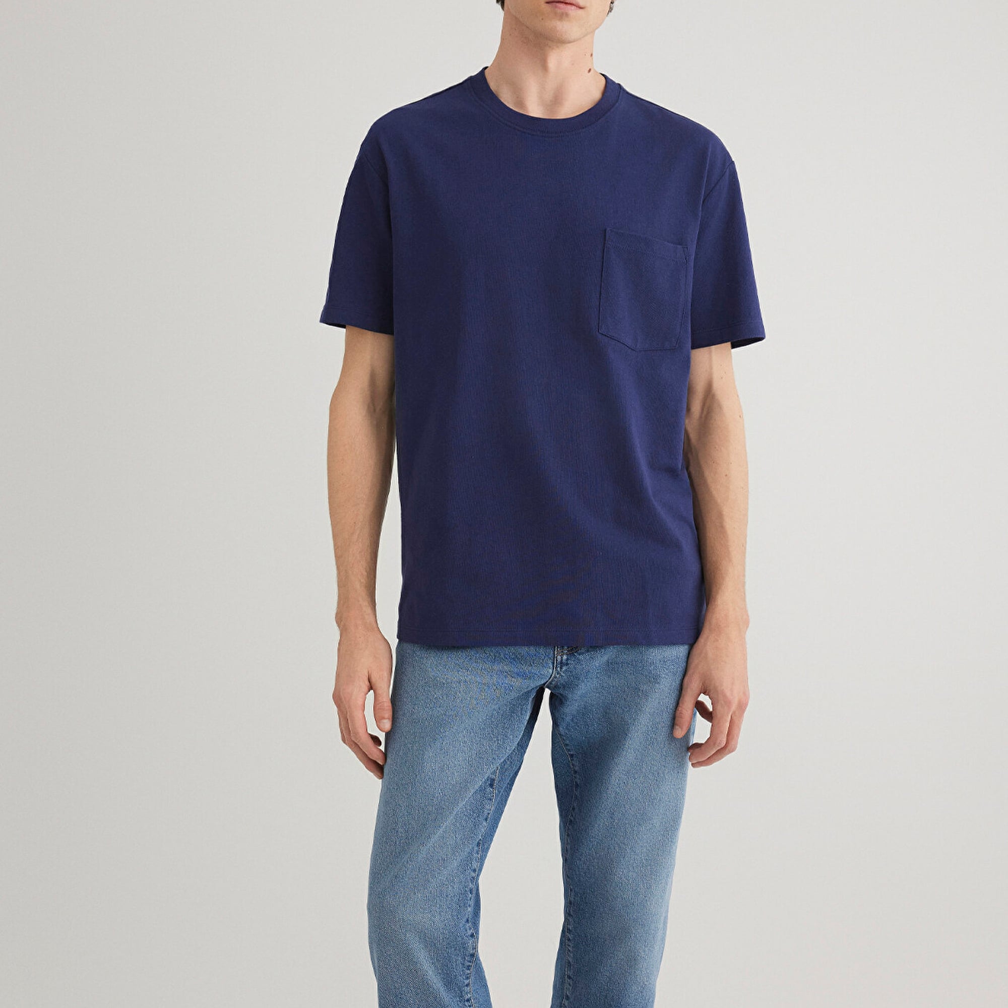 Mavi Cep Detaylı Lacivert Basic Tişört Loose Fit / Bol Rahat Kesim 066248-84371