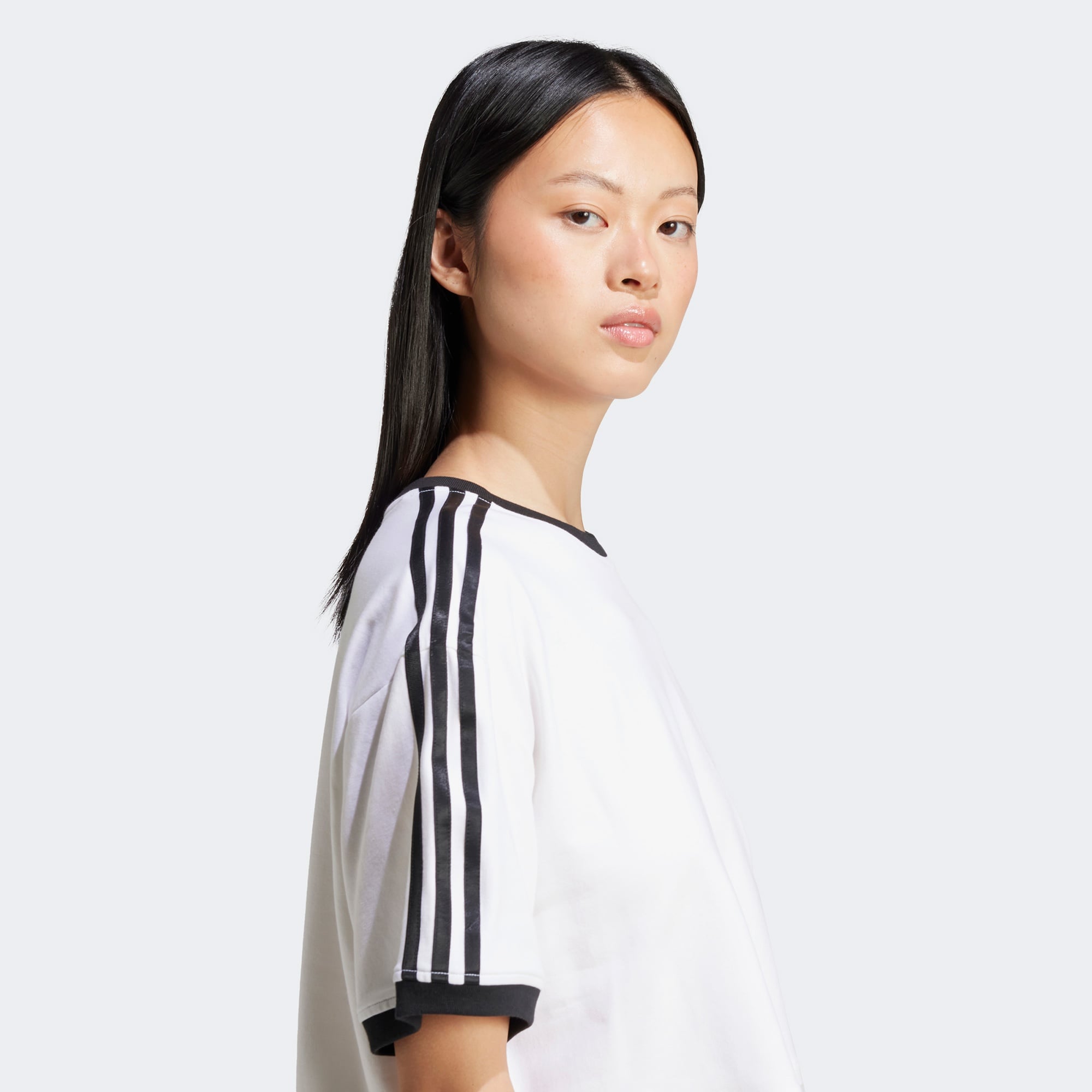 adidas Adicolor 3 Stripes Kadın Beyaz Crop T-Shirt