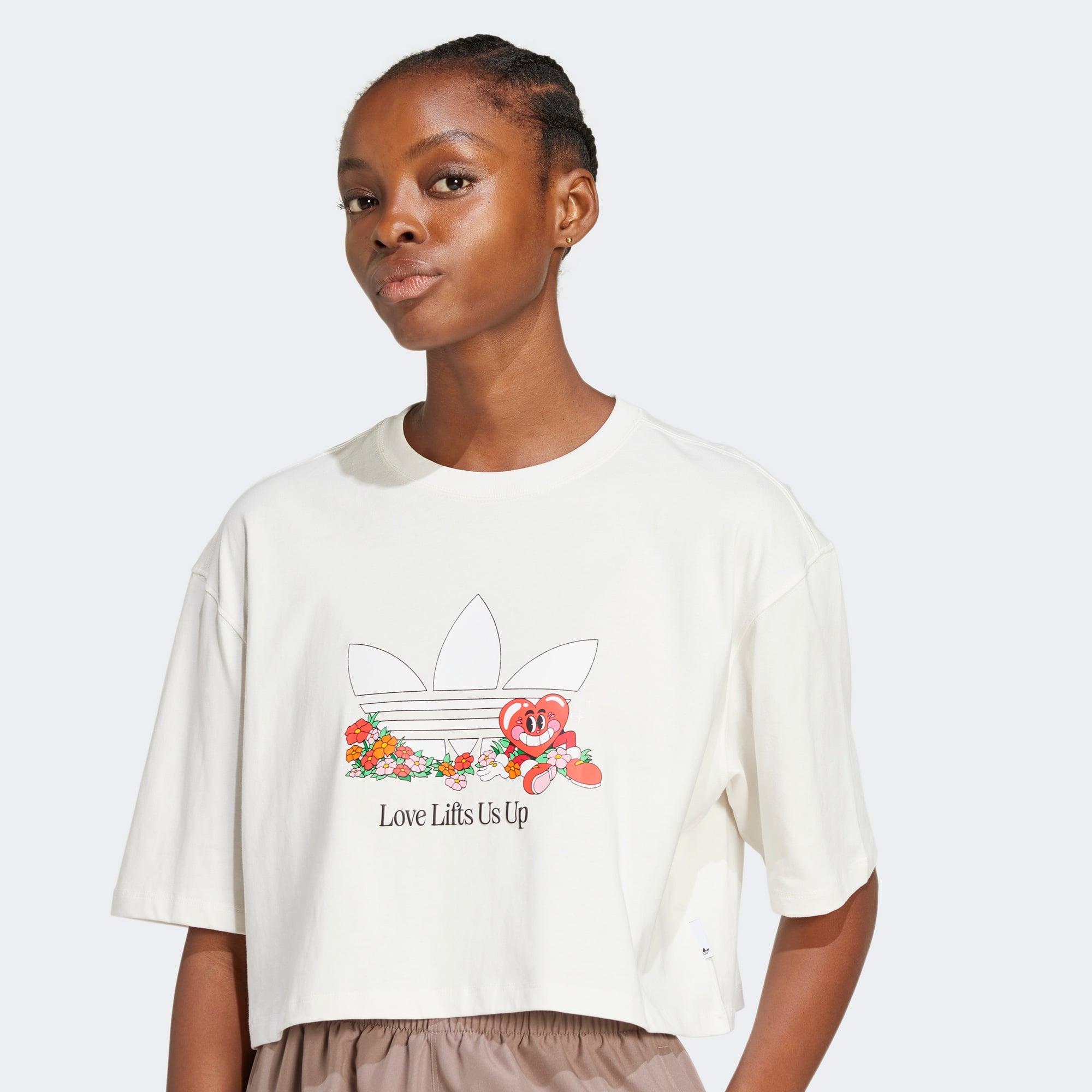 adidas Love Lift Us Up Kadın Beyaz Crop T-Shirt