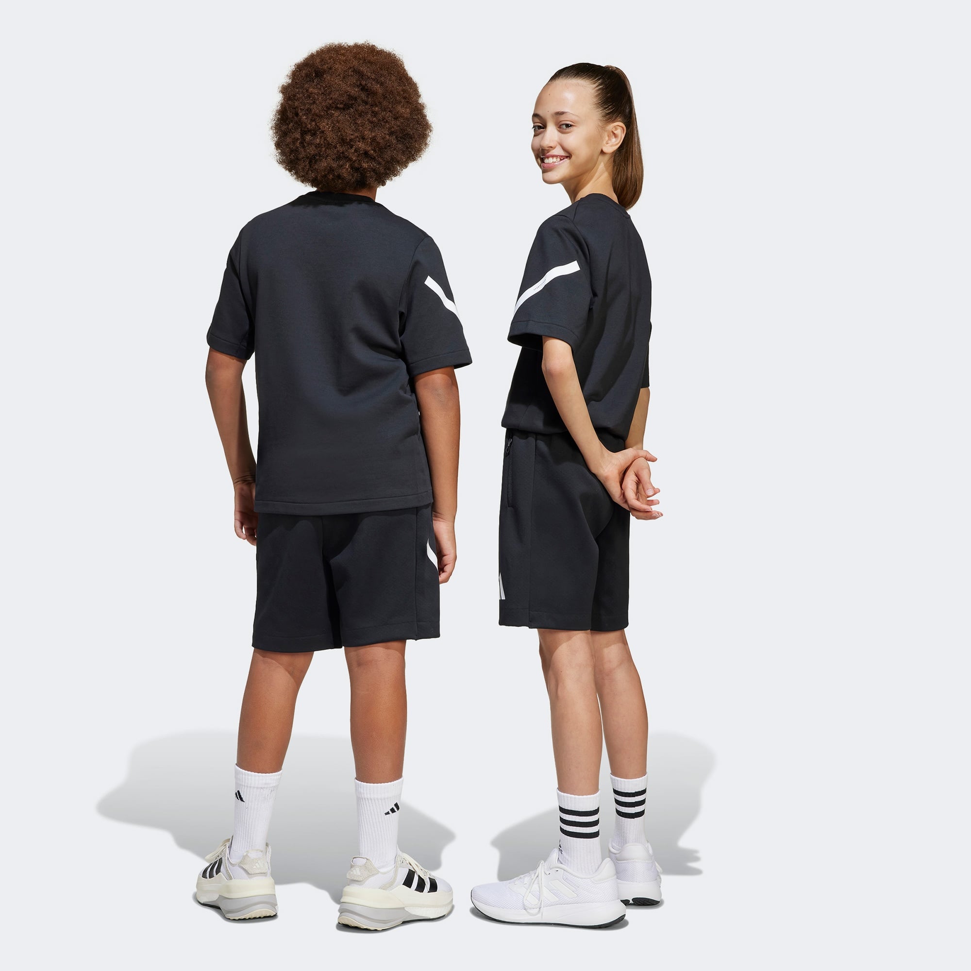 adidas Z.N.E. Genç Çocuk Siyah Şort