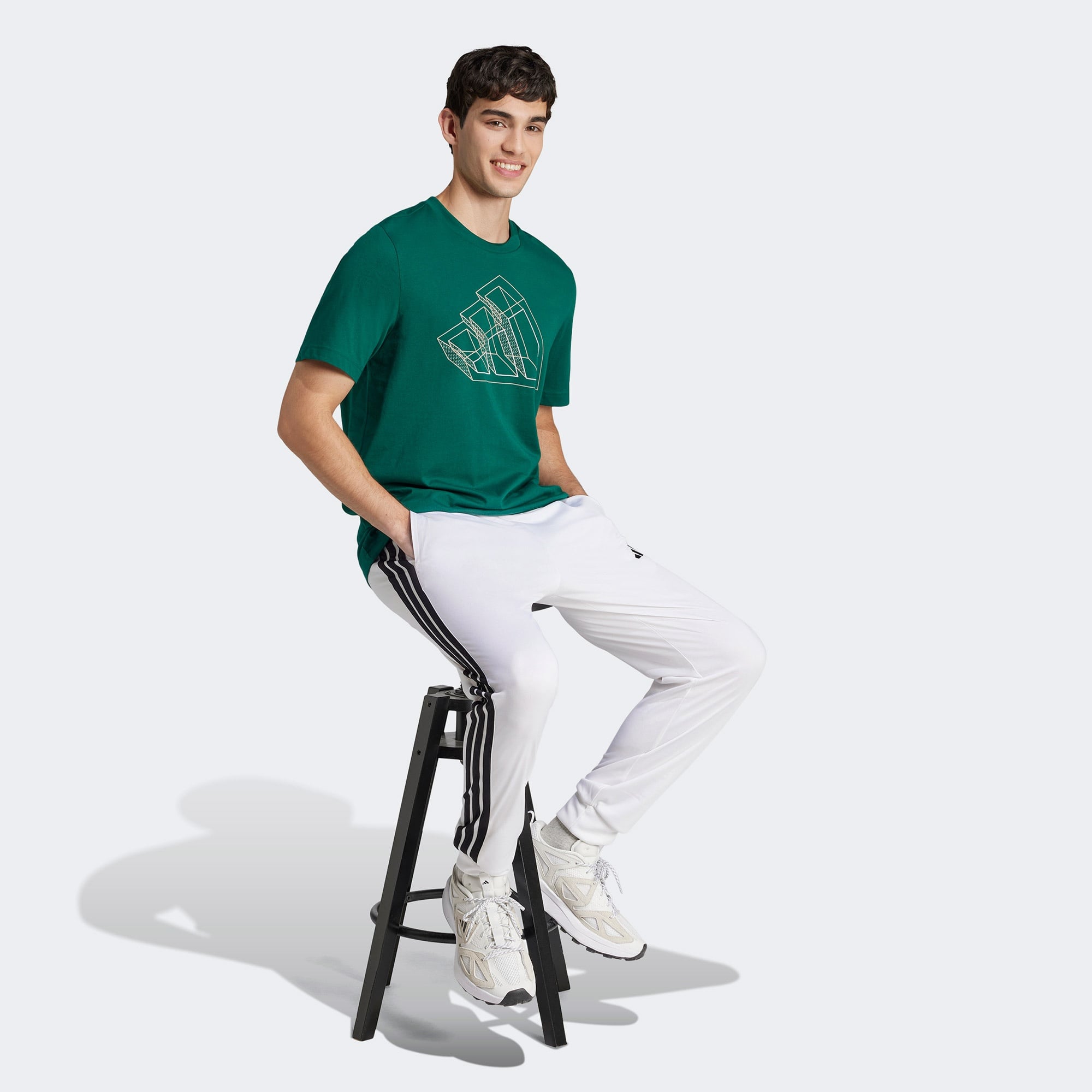 adidas Tec Outline Graphic Erkek Yeşil T-Shirt