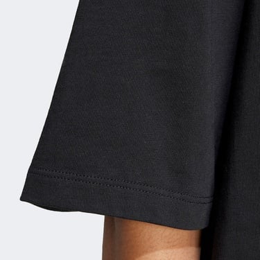  adidas Essentials Boyfriend Kadın Siyah T-Shirt