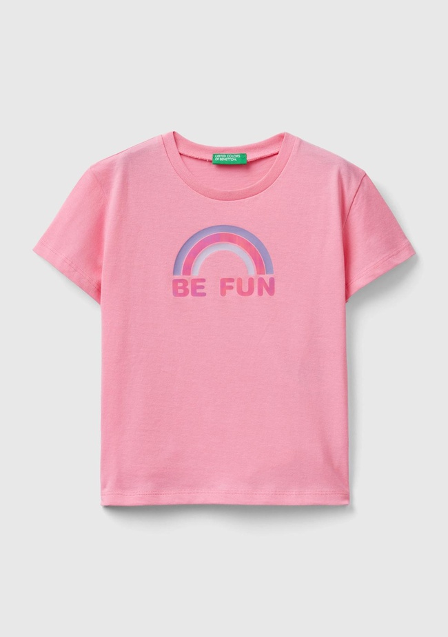  Kız Çocuk Pembe Önü Grafik ve Slogan Baskılı Yırtmaçlı Geniş Kesim T-Shirt