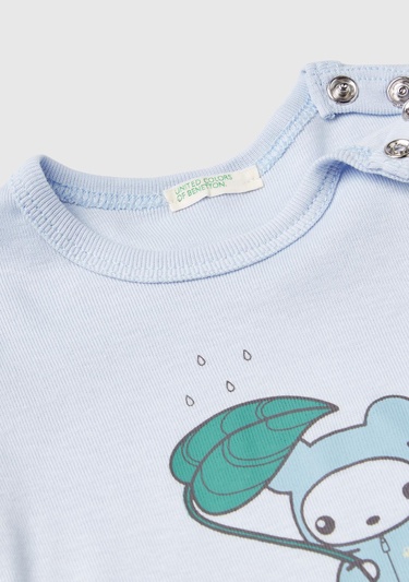  Bebek Açık Mavi Önü Grafik Baskılı Omzu Çıtçıtlı Bisiklet Yaka T-Shirt