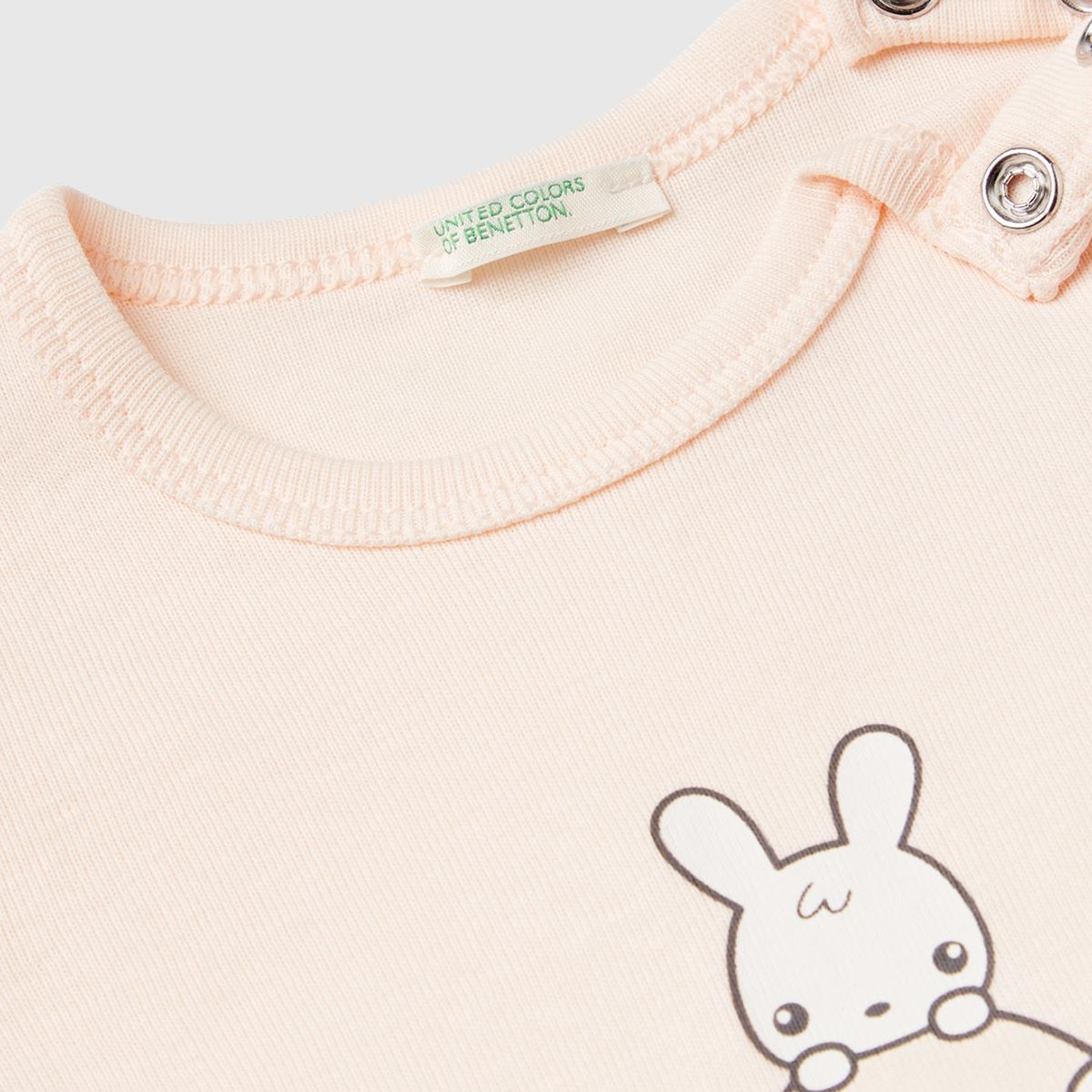 Bebek Pudra Önü Grafik Baskılı Omzu Çıtçıtlı Bisiklet Yaka T-Shirt