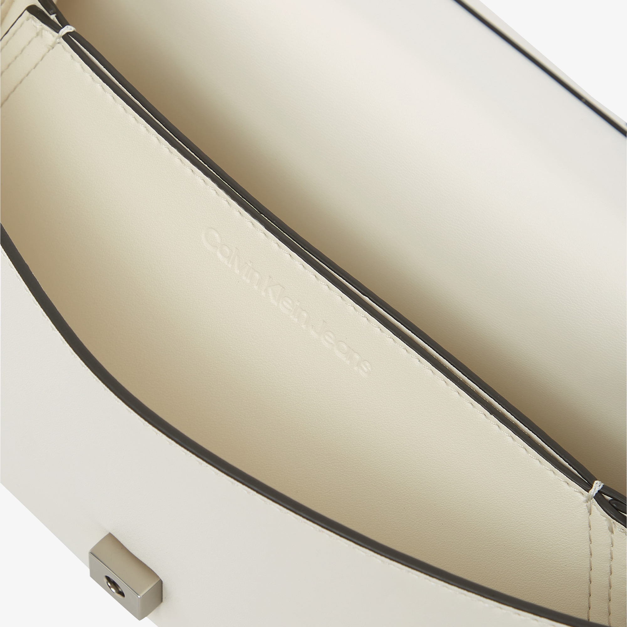 Calvin Klein Sculpted Mono Kadın Beyaz El Çantası