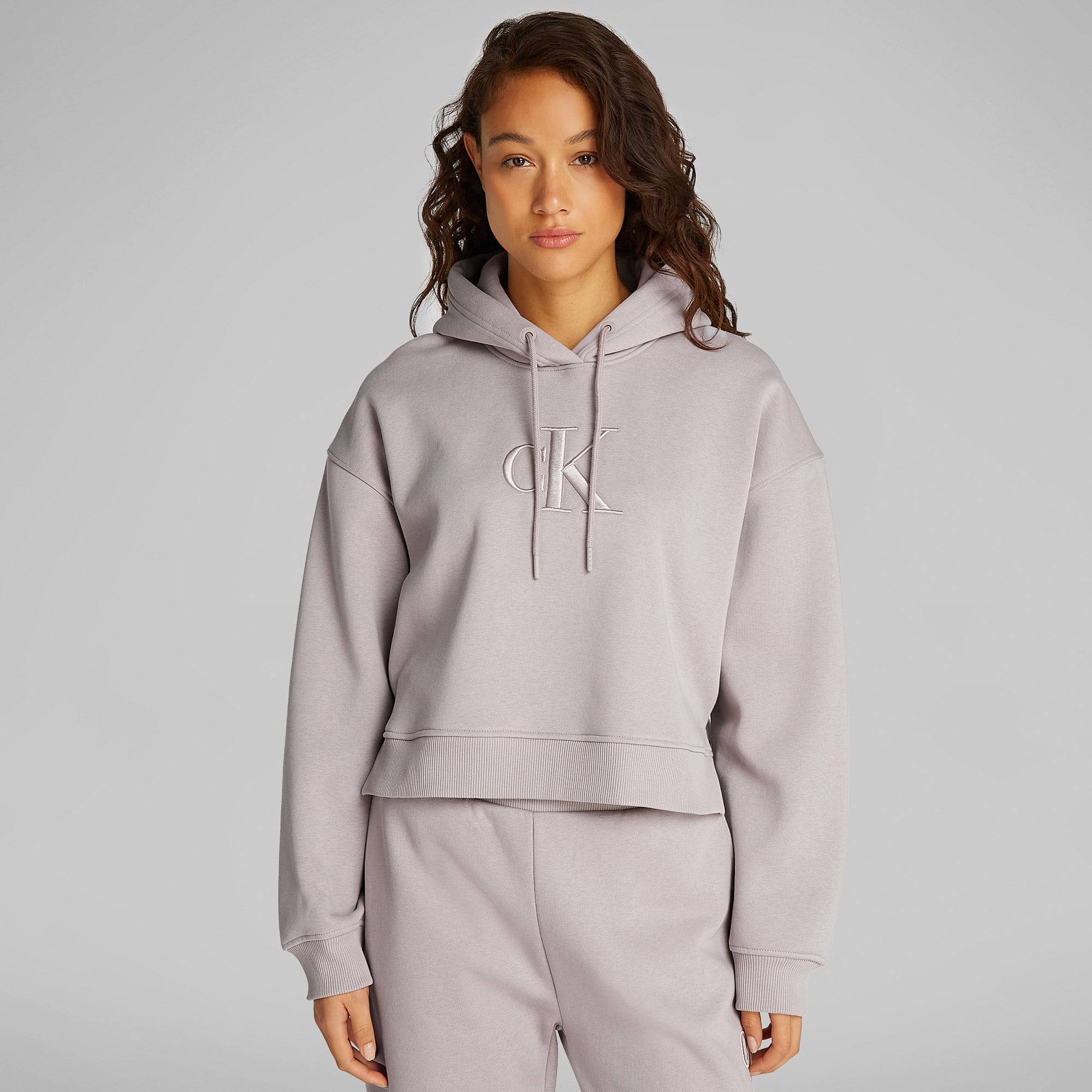 Calvin Klein Raised Kadın Gri Sweatshirt