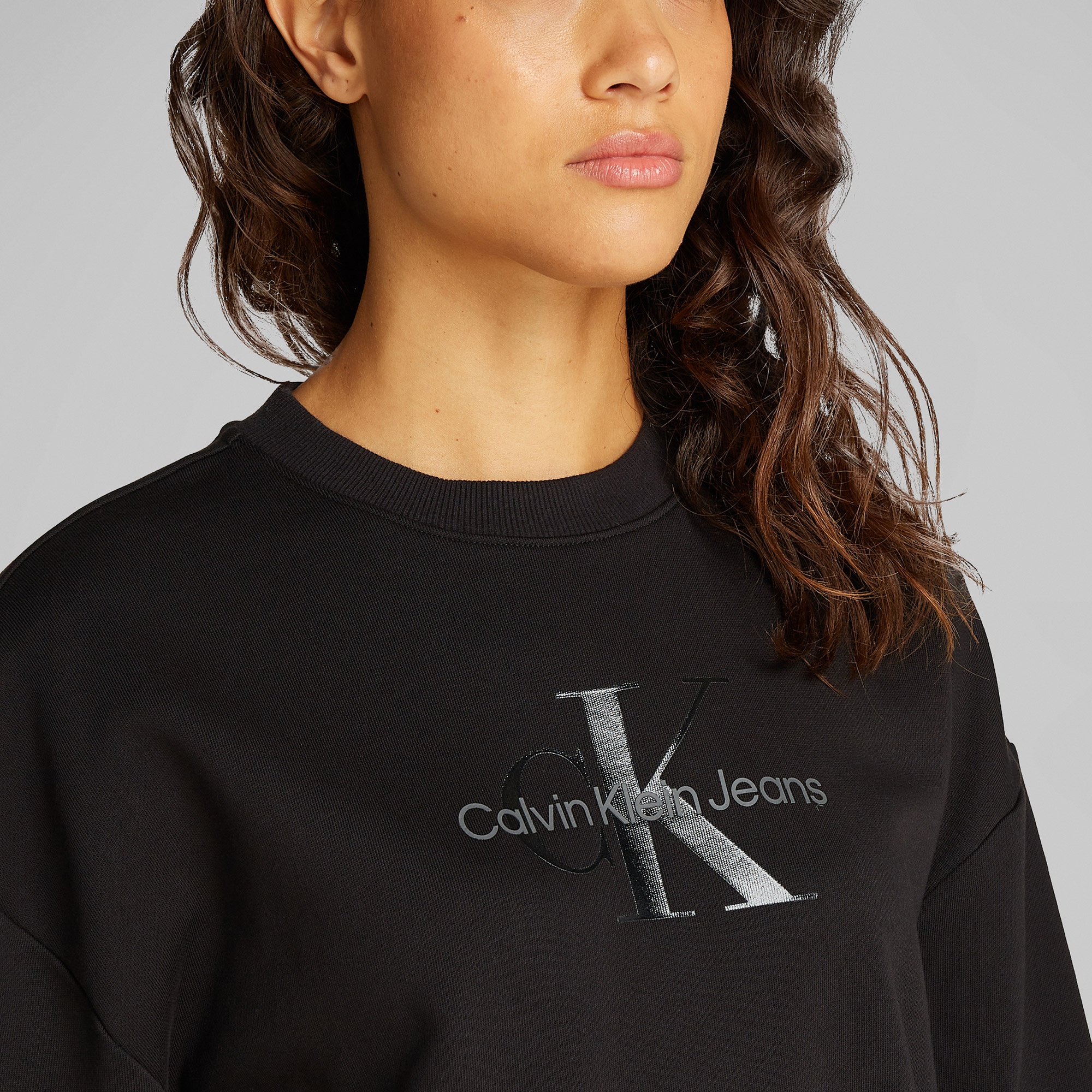 Calvin Klein Glossy Monologo Regular Kadın Siyah Sweatshirt