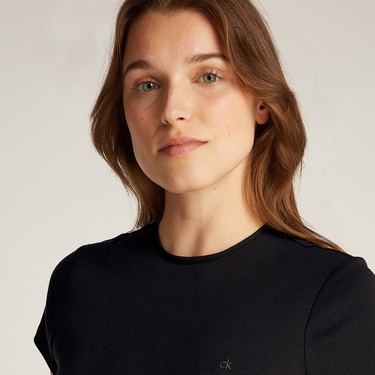  Calvin Klein Kadın Siyah T-Shirt
