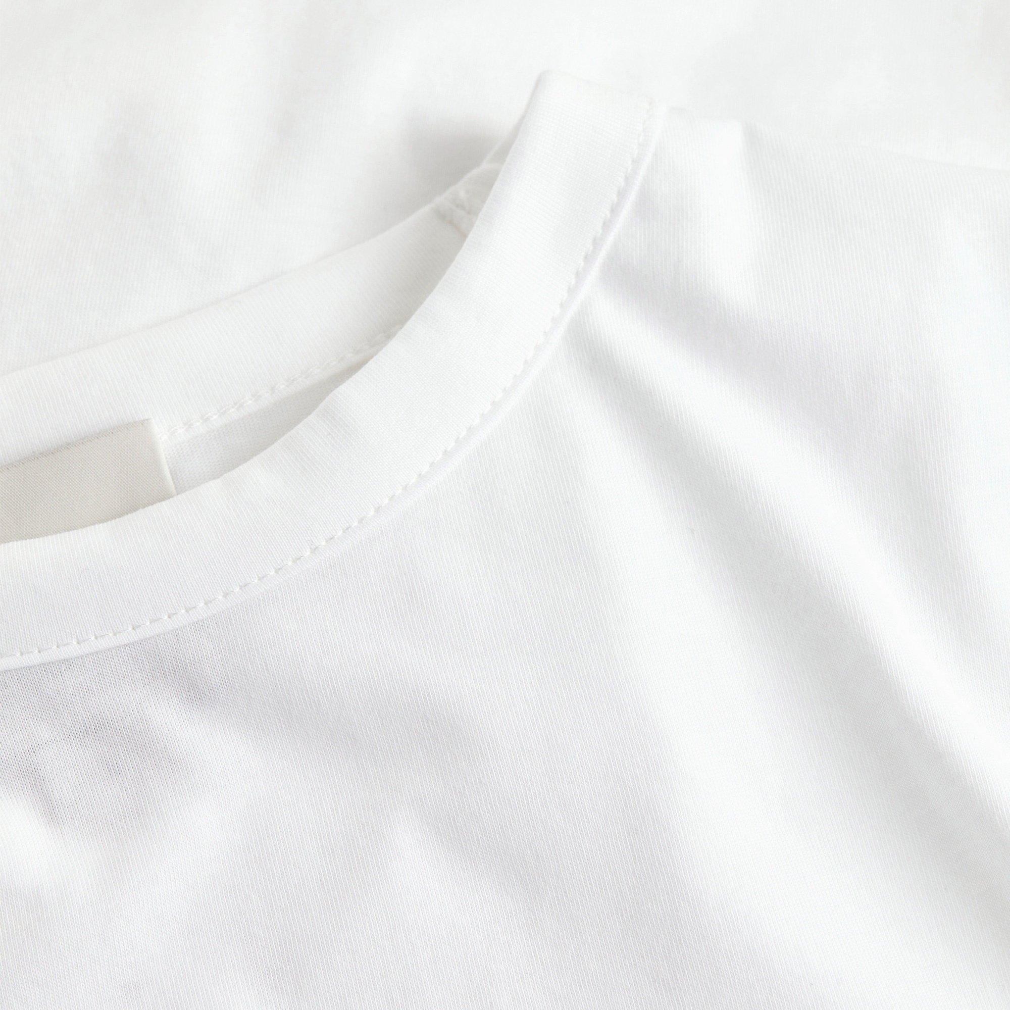 Calvin Klein Graphic Slim Kadın Beyaz T-Shirt