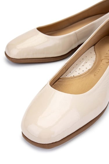  Tamer Tanca Kadın Hakiki Deri Bej Babet Ayakkabı