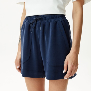  Lacoste Kadın Lacivert Şort