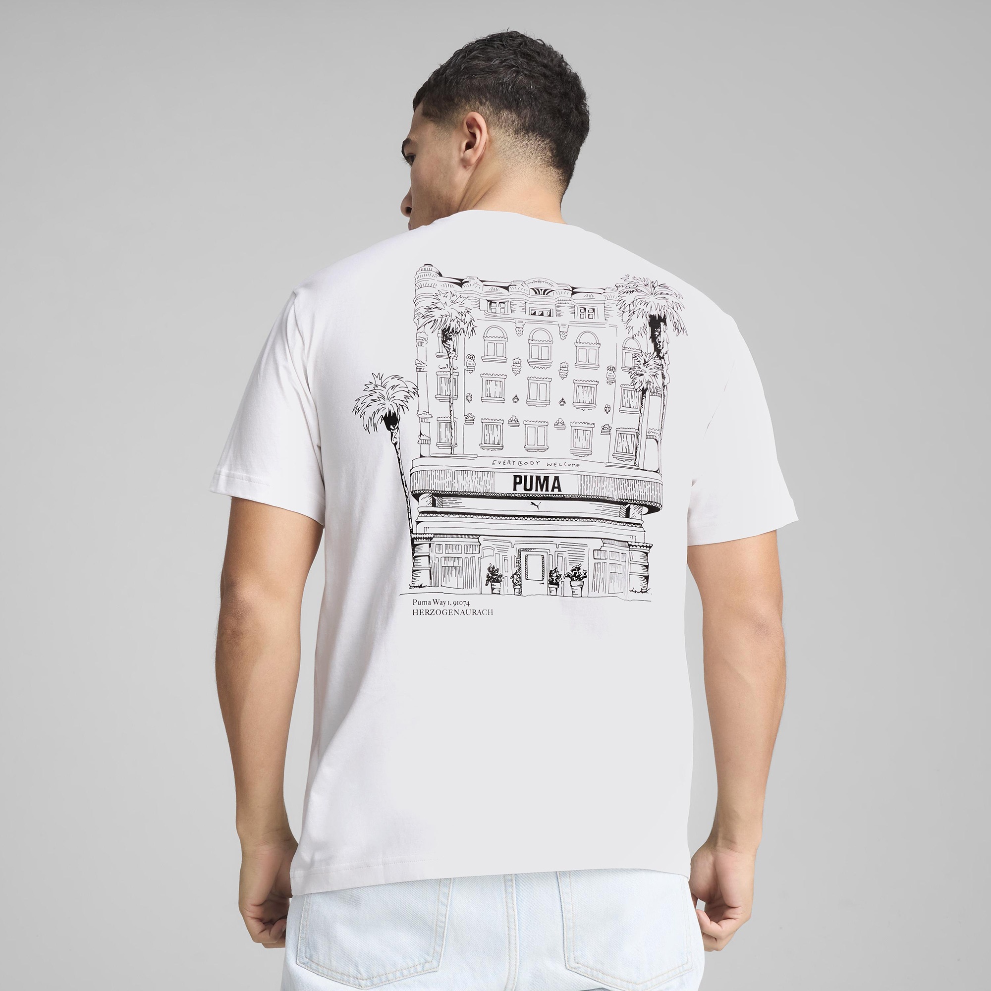 Puma Graphics Hotel Relaxed Erkek Beyaz T-Shirt