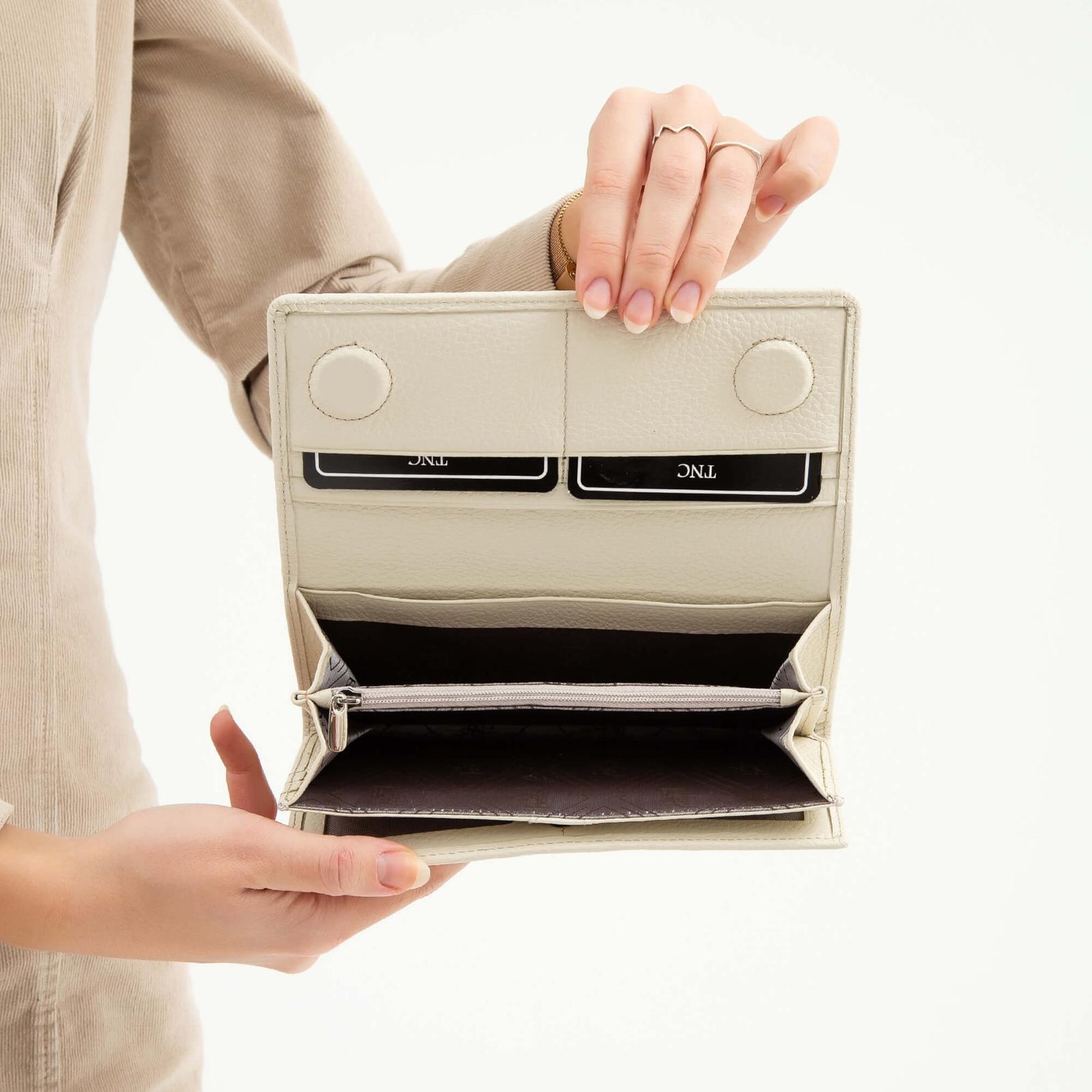 Tamer Tanca Kadın Hakiki Deri Bej Günlük Cuzdan