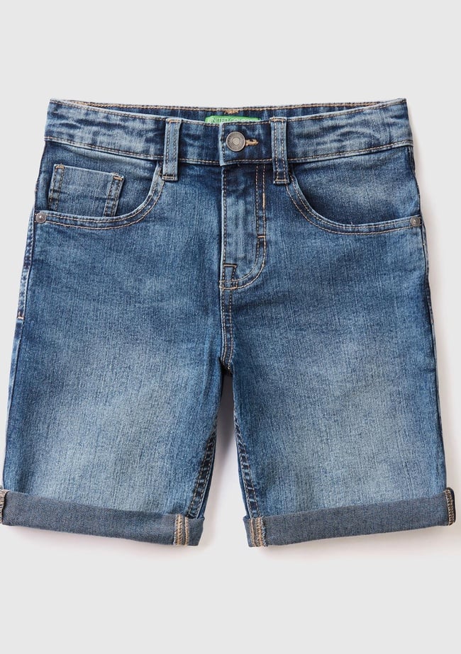  Erkek Çocuk Açık Mavi Logo İşlemeli 5 Cepli Kemer Delikli Denim Kısa Bermuda Şort