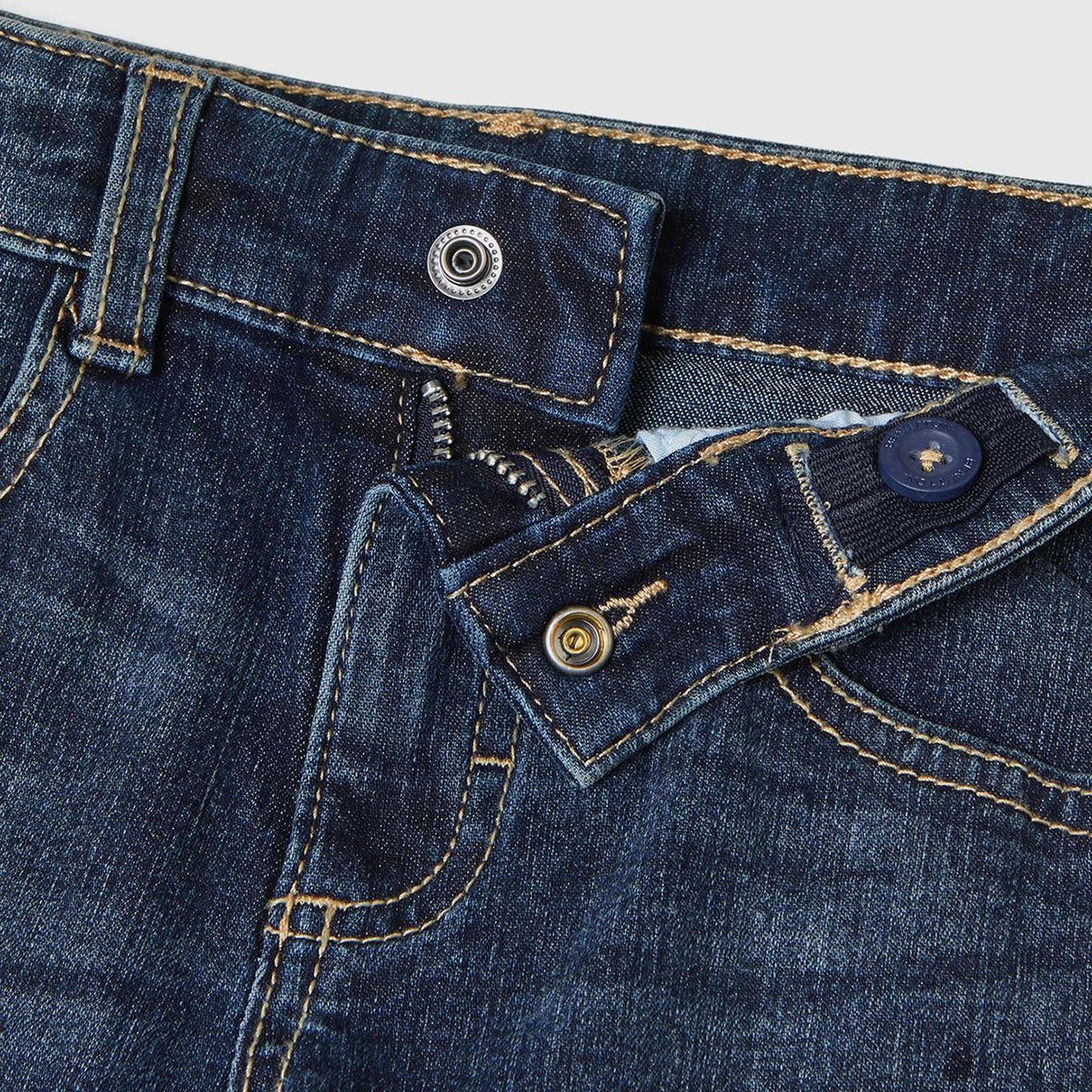 Erkek Çocuk Lacivert Arkası Logo İşlemeli 5 Cepli Ağartılmış Denim Bermuda Şort