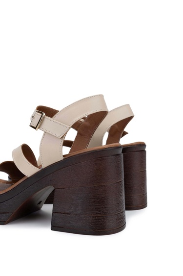  Tamer Tanca Kadın Hakiki Deri Bej Topuklu Sandalet