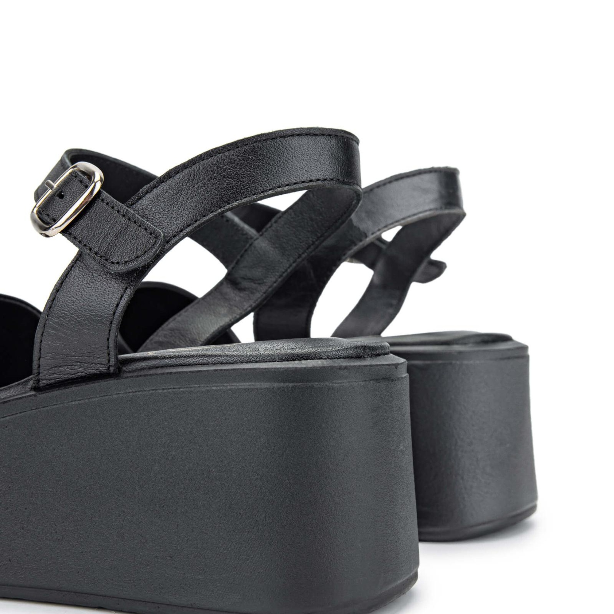 Tamer Tanca Kadın Hakiki Deri Siyah Deri Topuklu Sandalet