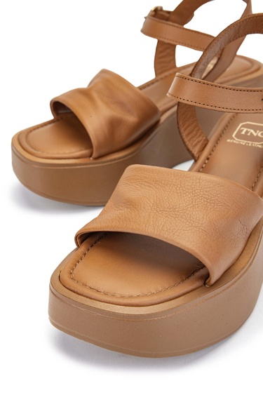  Tamer Tanca Kadın Hakiki Deri Taba Topuklu Sandalet