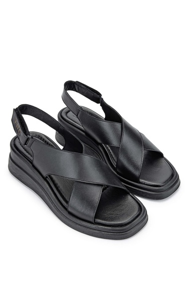  Tamer Tanca Kadın Hakiki Deri Siyah Deri Topuklu Sandalet