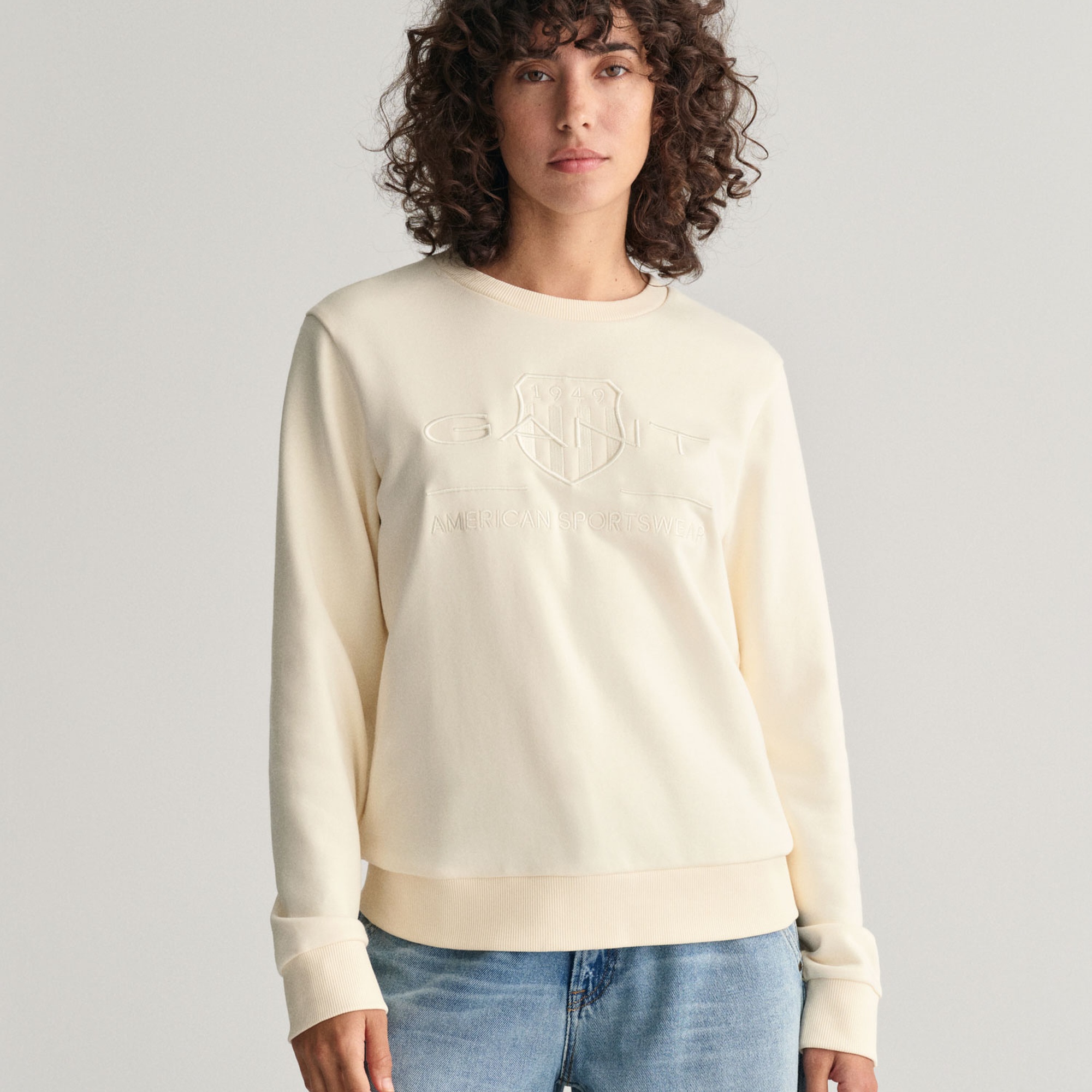 GANT Kadın Bej Regular Fit Bisiklet Yaka Logolu Sweatshirt