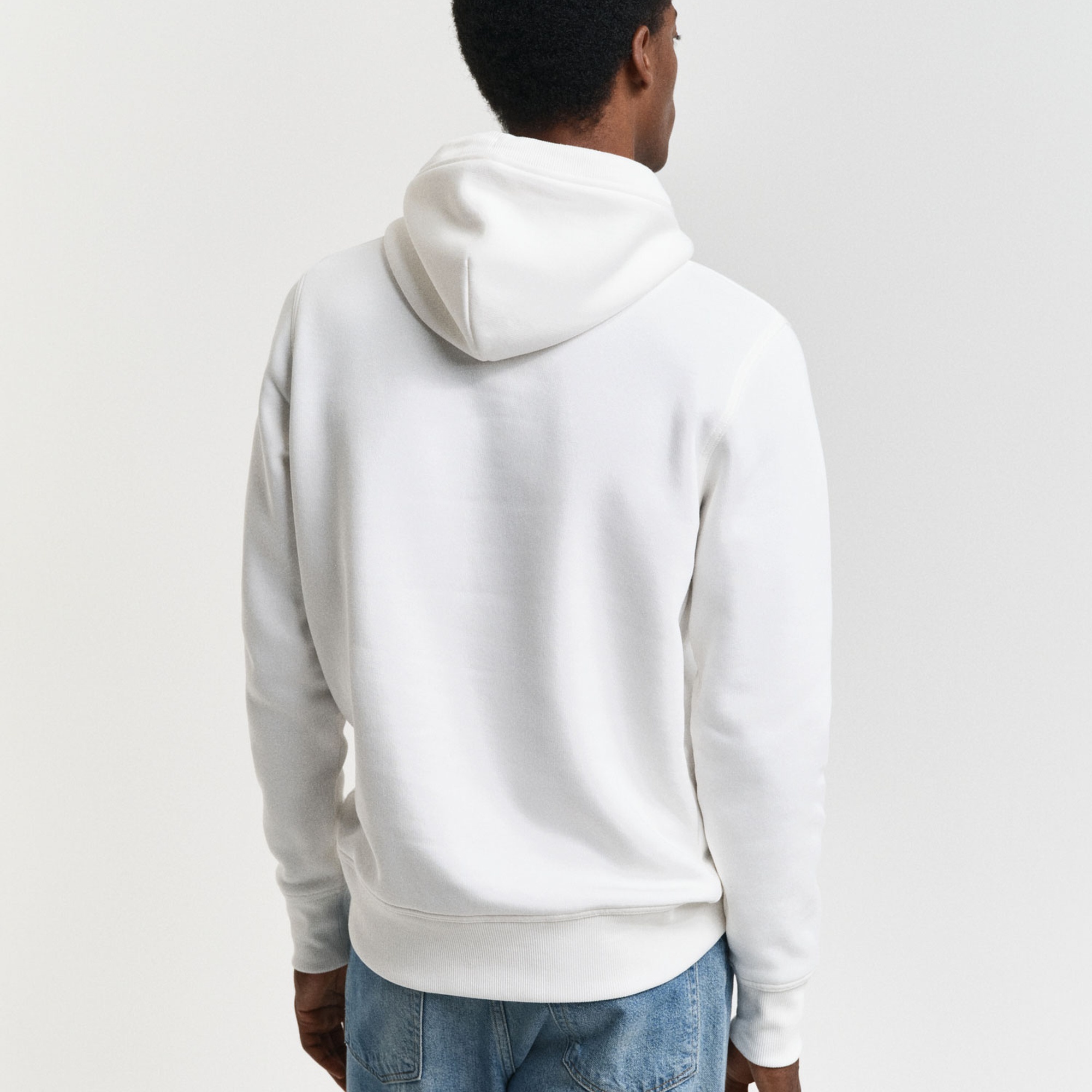 GANT Erkek Beyaz Regular Fit Kapüşonlu Logolu Sweatshirt