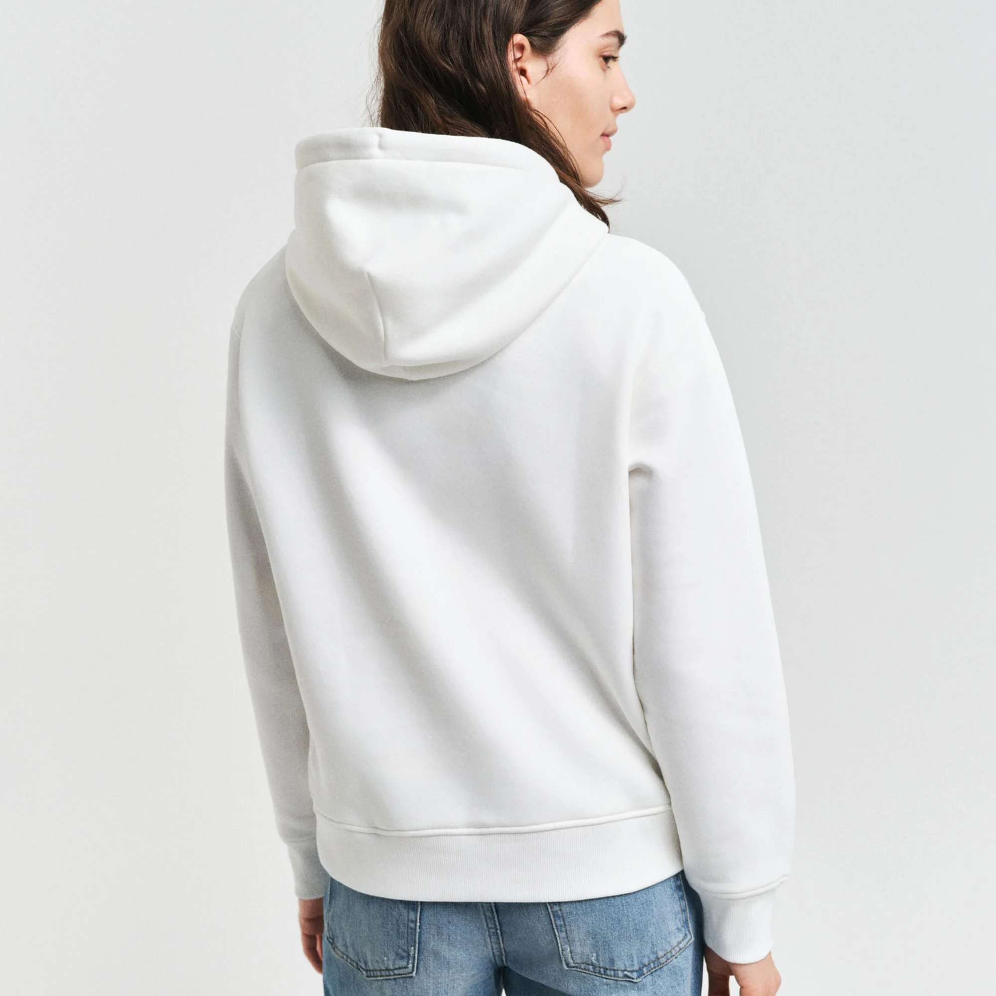 GANT Kadın Krem Relaxed Fit Kapüşonlu Logolu Sweatshirt