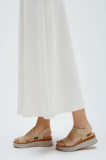  Tamer Tanca Kadın Hakiki Deri Bej Topuklu Sandalet