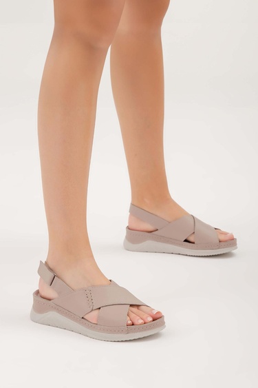  Tamer Tanca Kadın Hakiki Deri Taş Günlük Sandalet