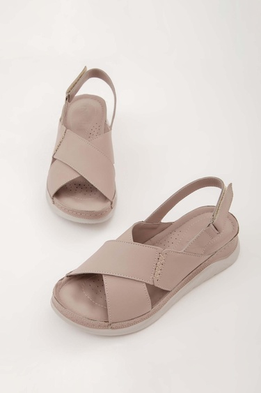  Tamer Tanca Kadın Hakiki Deri Taş Günlük Sandalet