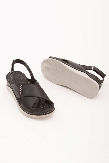  Tamer Tanca Kadın Hakiki Deri Siyah Günlük Sandalet