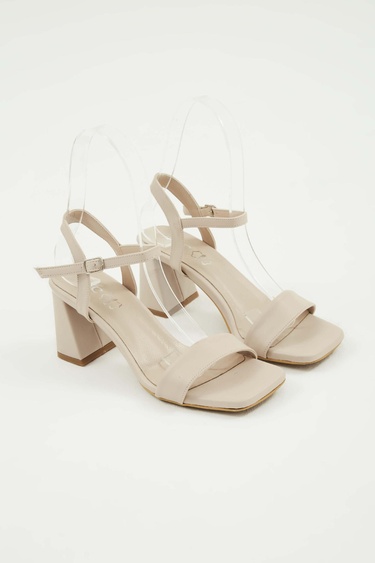  Tamer Tanca Kadın Hakiki Deri Bej Topuklu Sandalet