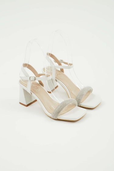  Tamer Tanca Kadın Hakiki Deri Beyaz Topuklu Sandalet