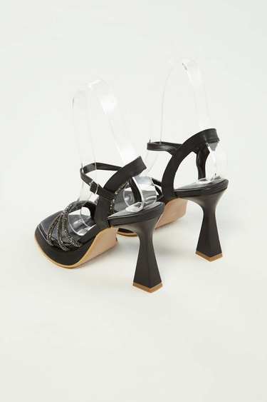  Tamer Tanca Kadın Hakiki Deri Siyah Topuklu Sandalet